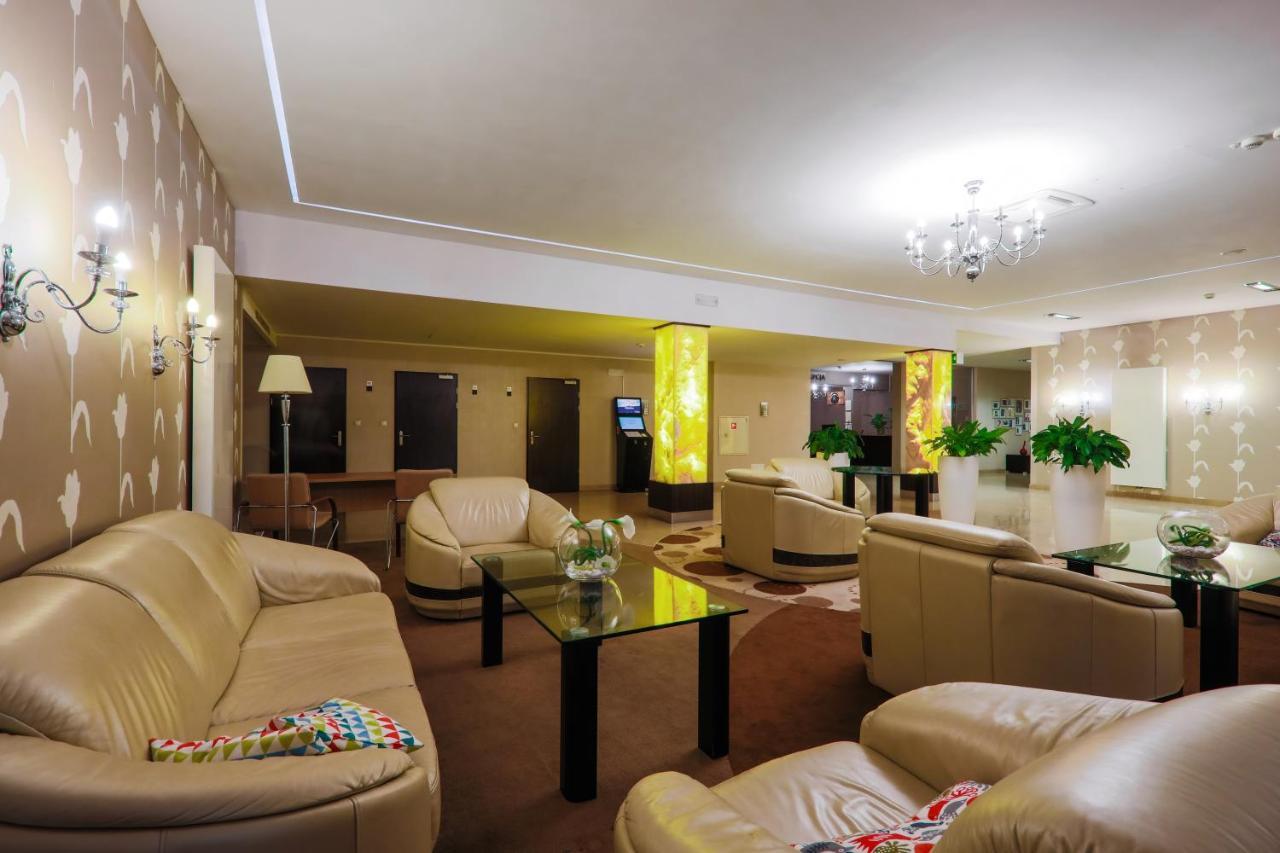 Hotel Borowiecki Лодзь Экстерьер фото