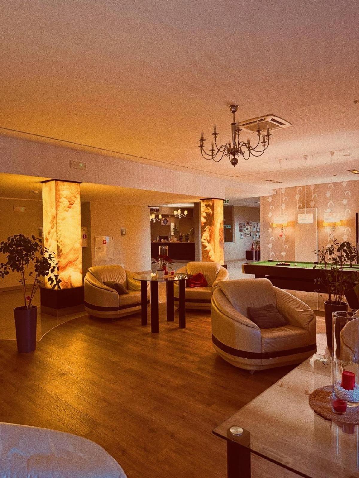 Hotel Borowiecki Лодзь Экстерьер фото